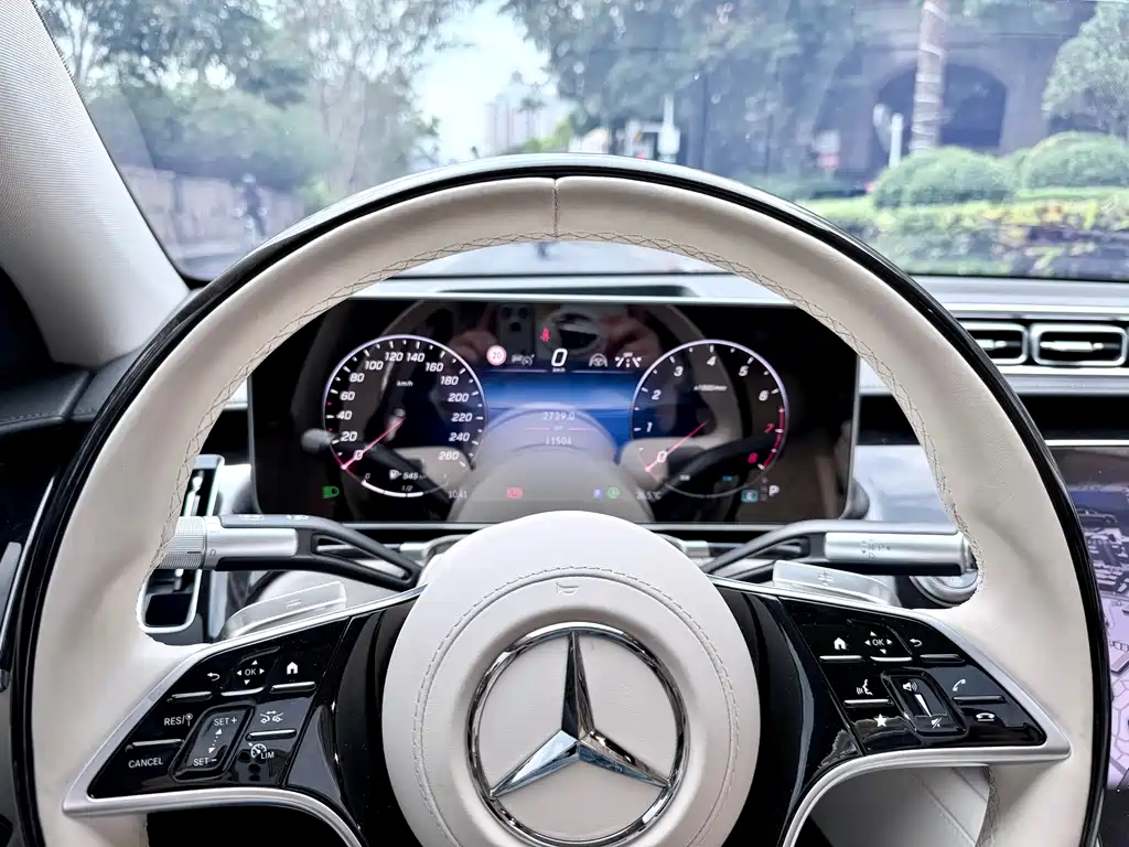 Mercedes-Benz S-Class 2025 — фото 13
