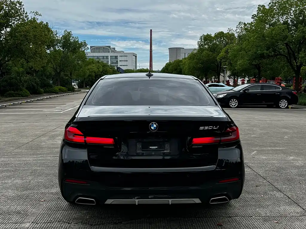 BMW 5 Series 2023
