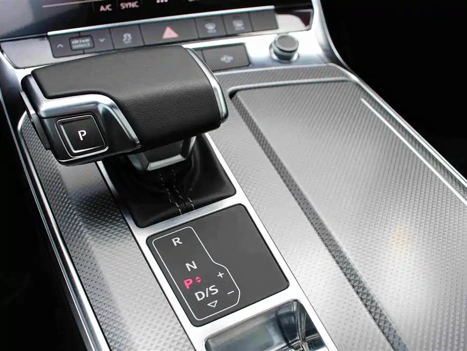 Audi A6L 2020 — фото 8