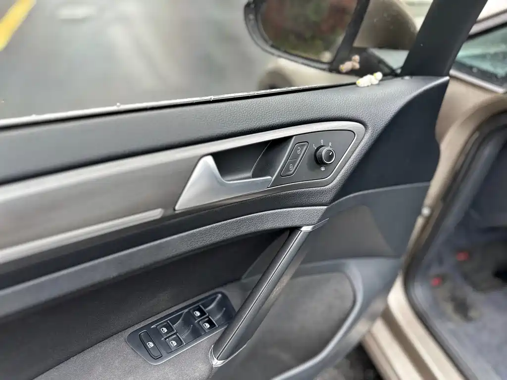 Volkswagen Golf 2016