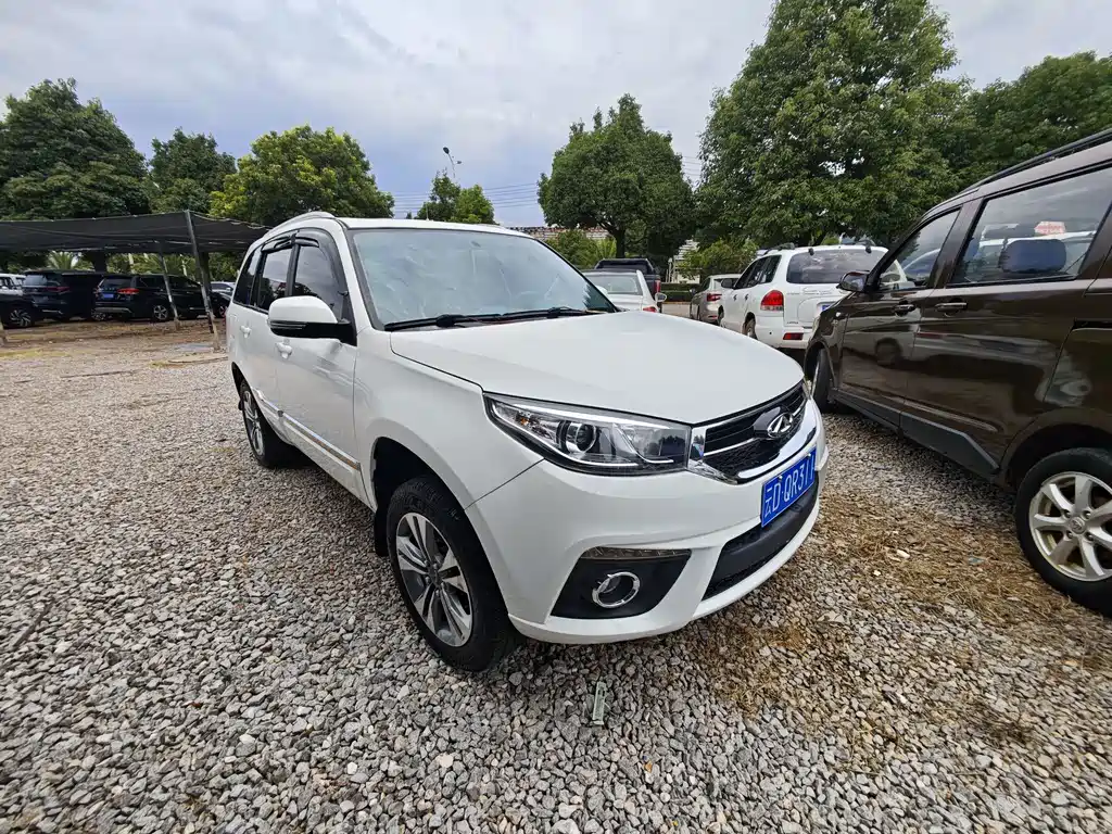 Chery Tiggo 3 2015 — фото 4