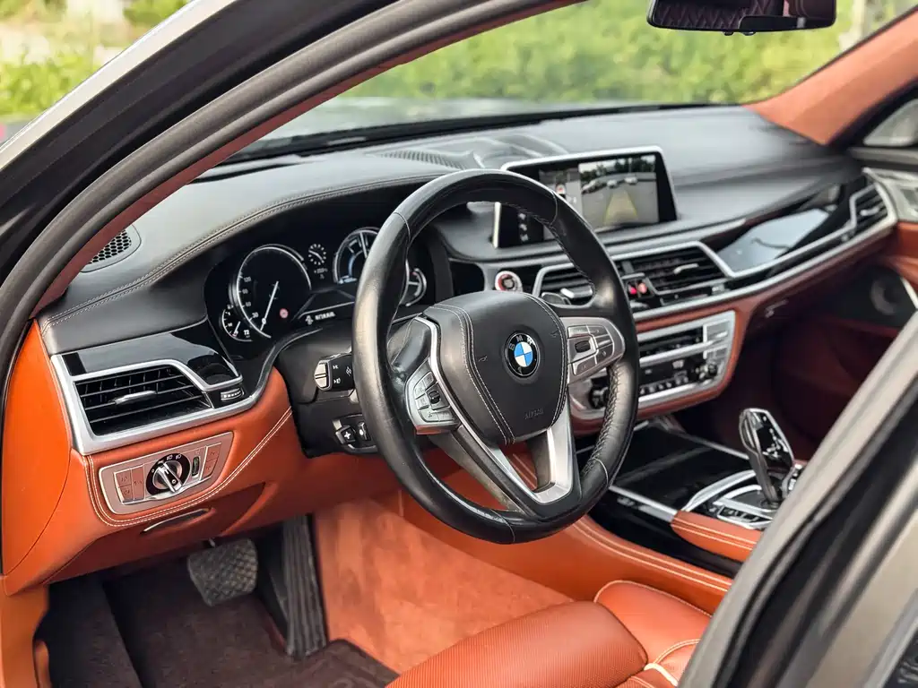 BMW 7 Series 2018 — фото 4