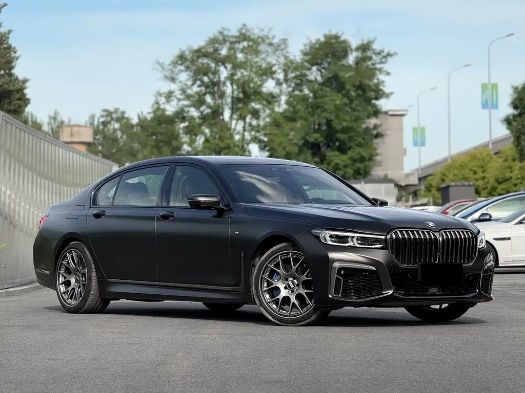 BMW 7 Series 2018 — фото 3