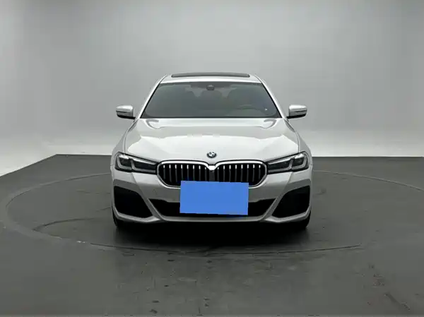 BMW 5 Series 2021