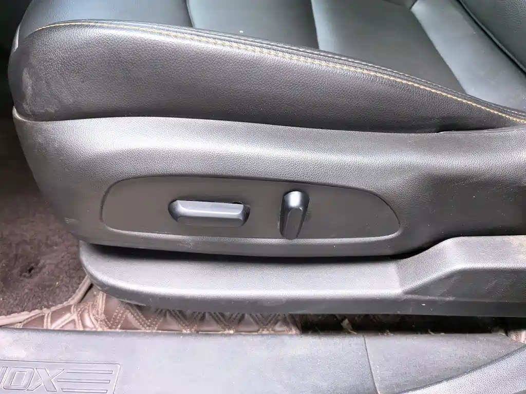 Chevrolet Equinox 2023 — фото 13