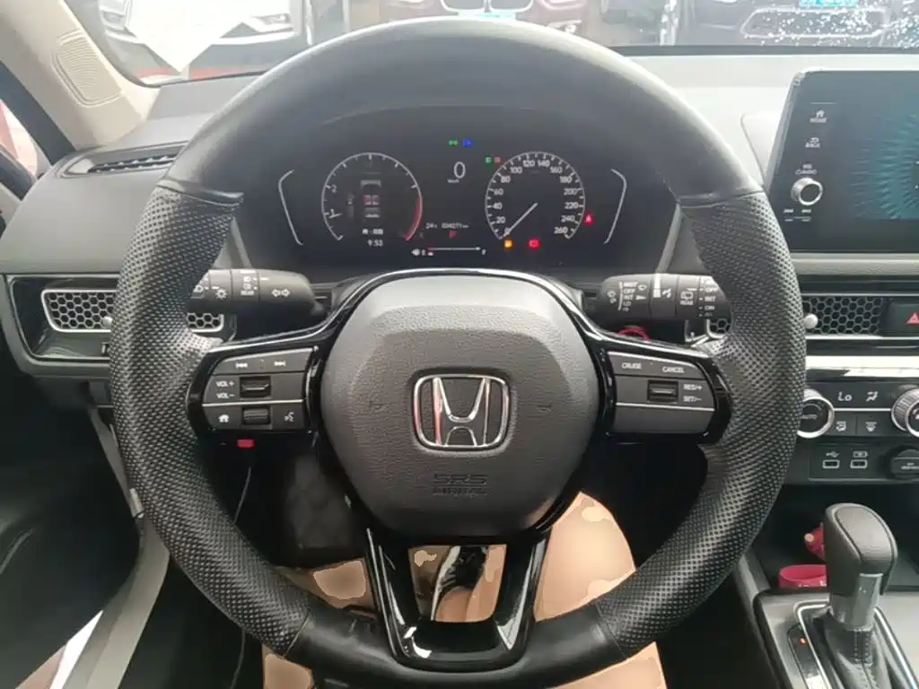 Honda Civic 2023 — фото 11