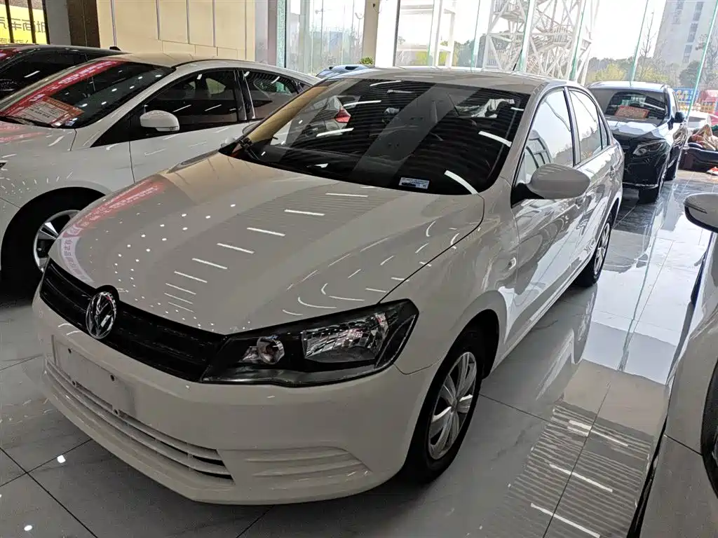 Volkswagen Jetta 2017 — фото 1