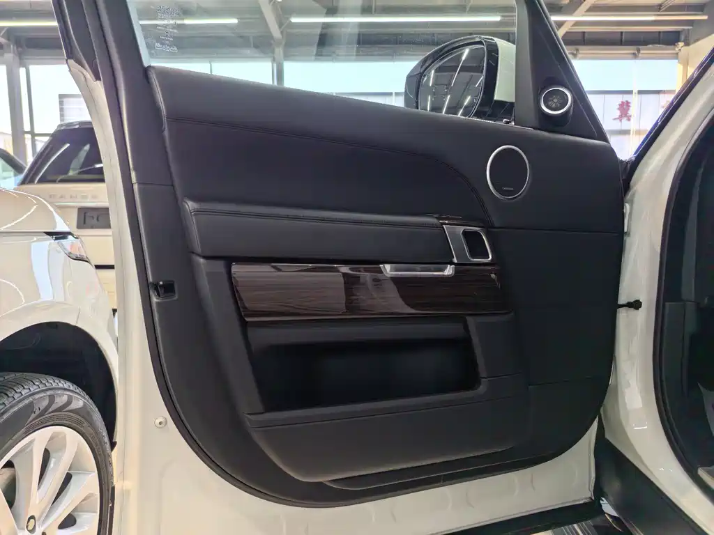 Land Rover Range Rover 2013 — фото 14