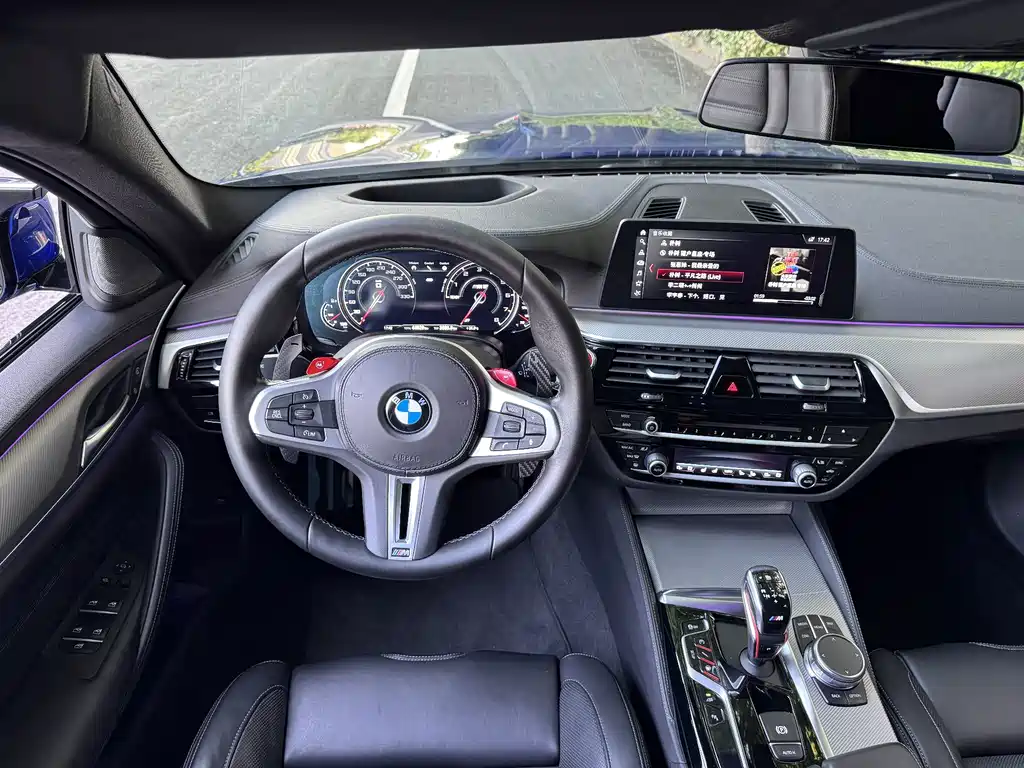 BMW M5 2019 — фото 12