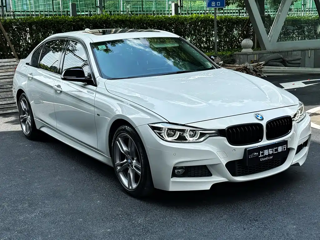 BMW 3 Series 2019 — фото 3