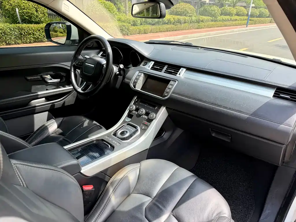 Land Rover Evoque 2013 — фото 13