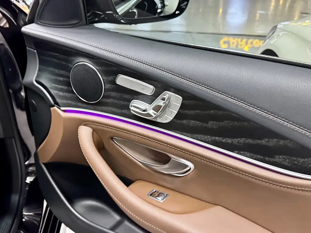 Mercedes-Benz E-Class 2023 — фото 30