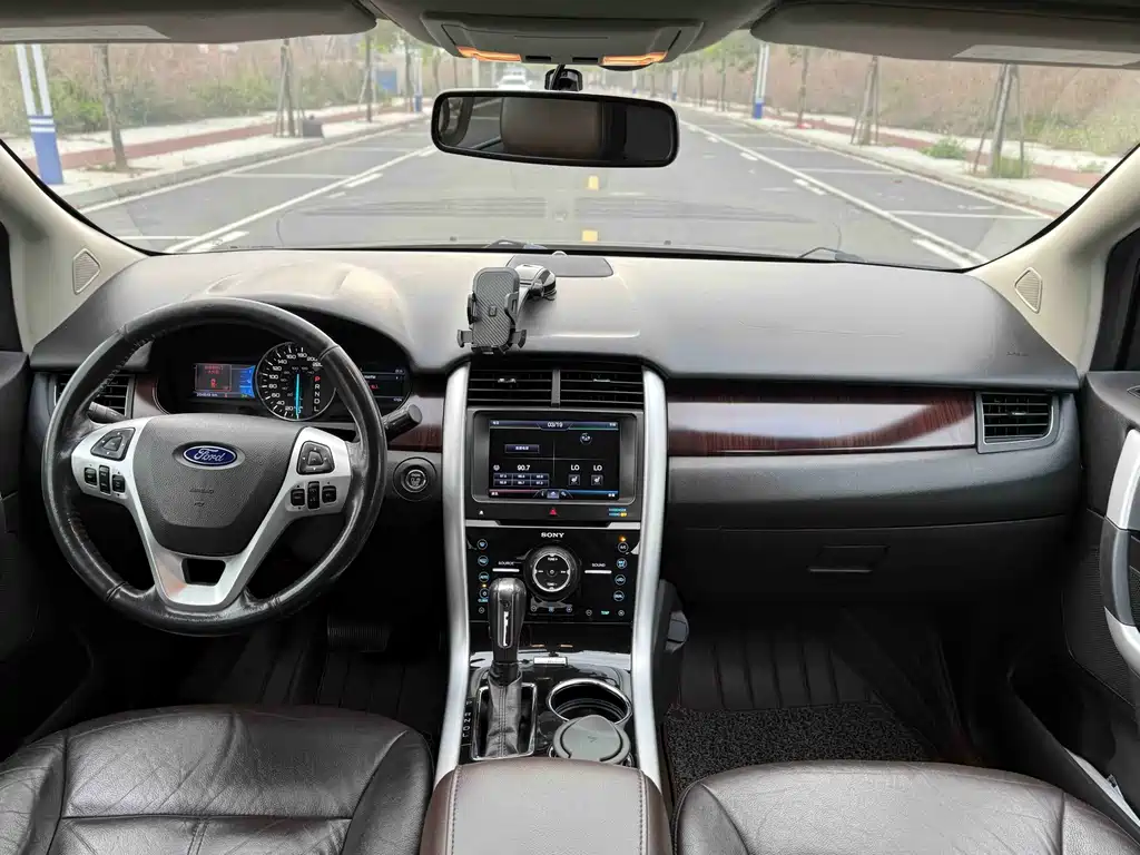 Ford Edge 2014 — фото 13