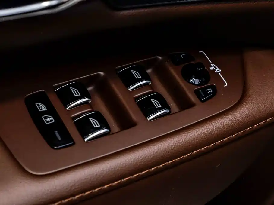 Volvo S90 2025 — фото 25