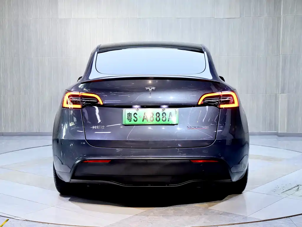 Tesla Model Y 2022 — фото 6