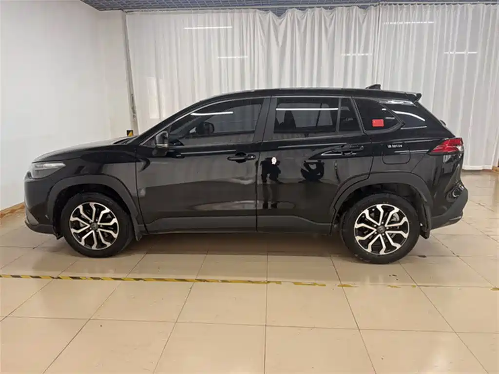 Toyota Frontlander 2023