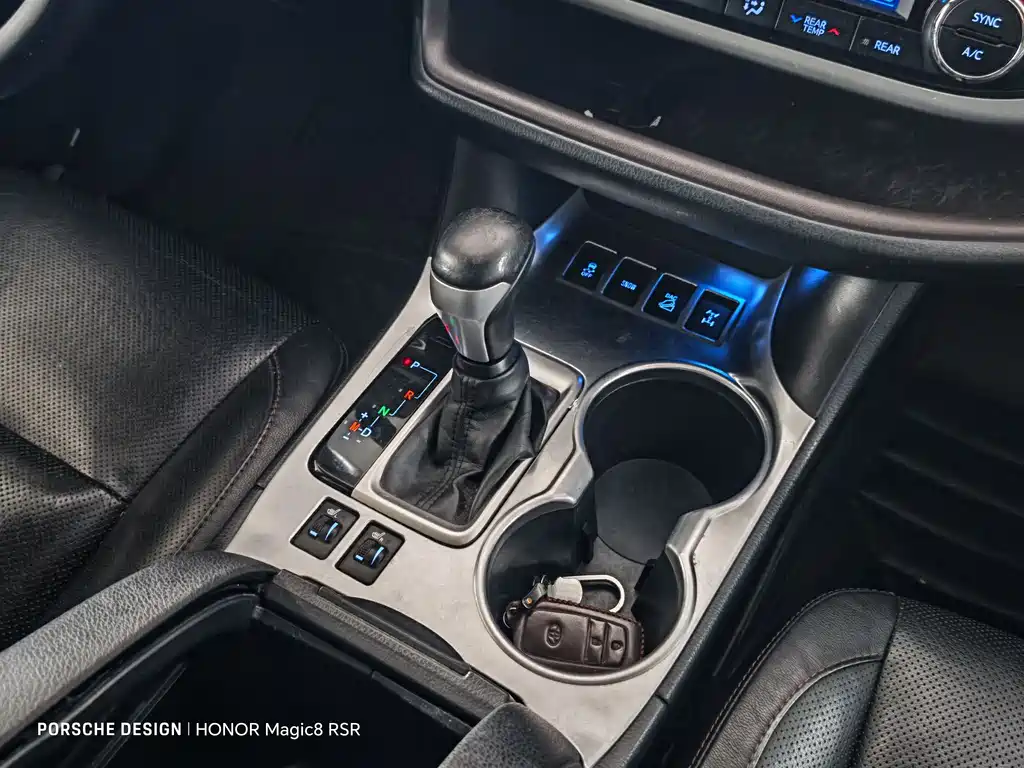 Toyota Highlander 2015 — фото 11
