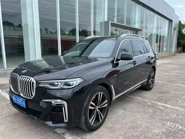 BMW X7 2023