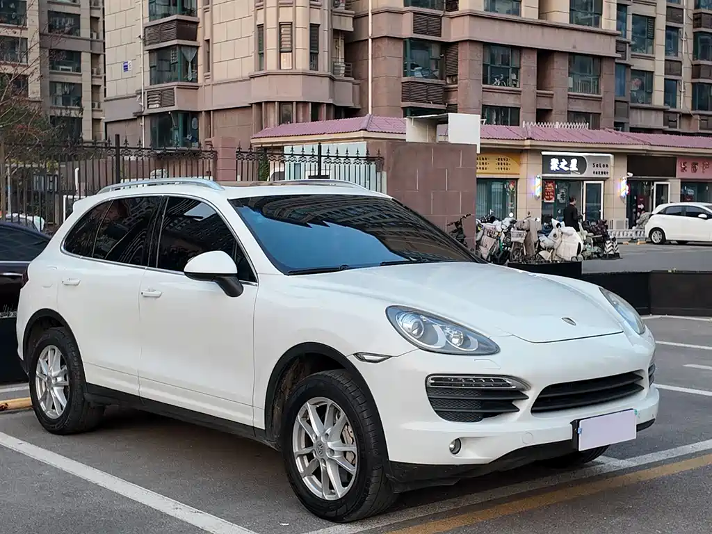 Porsche Cayenne 2012 — фото 2