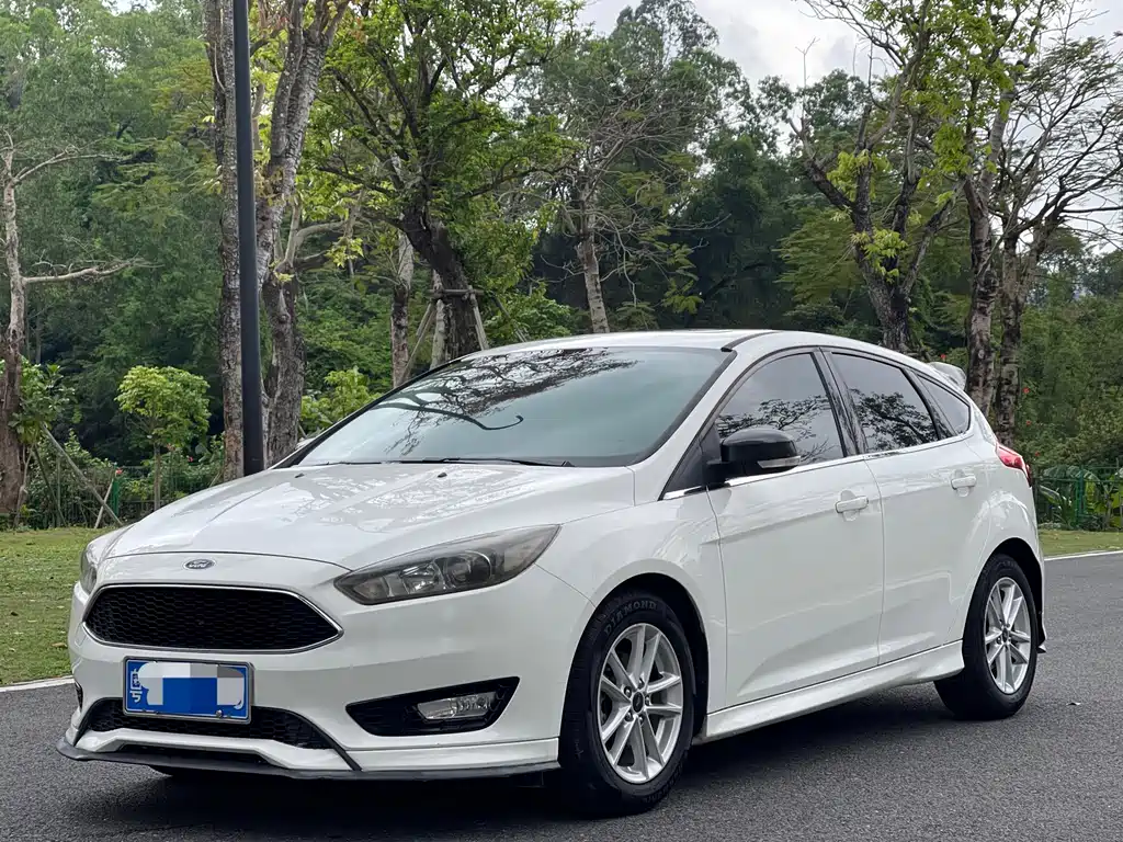 Ford Focus 2016 — фото 1