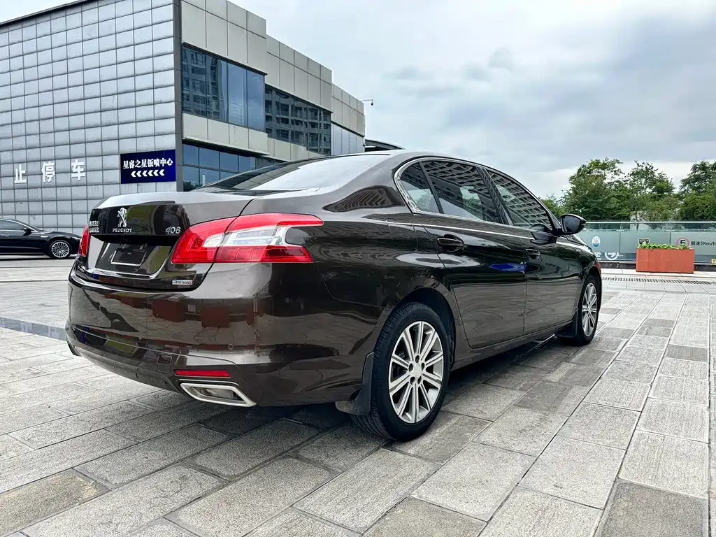 Peugeot 408 2018