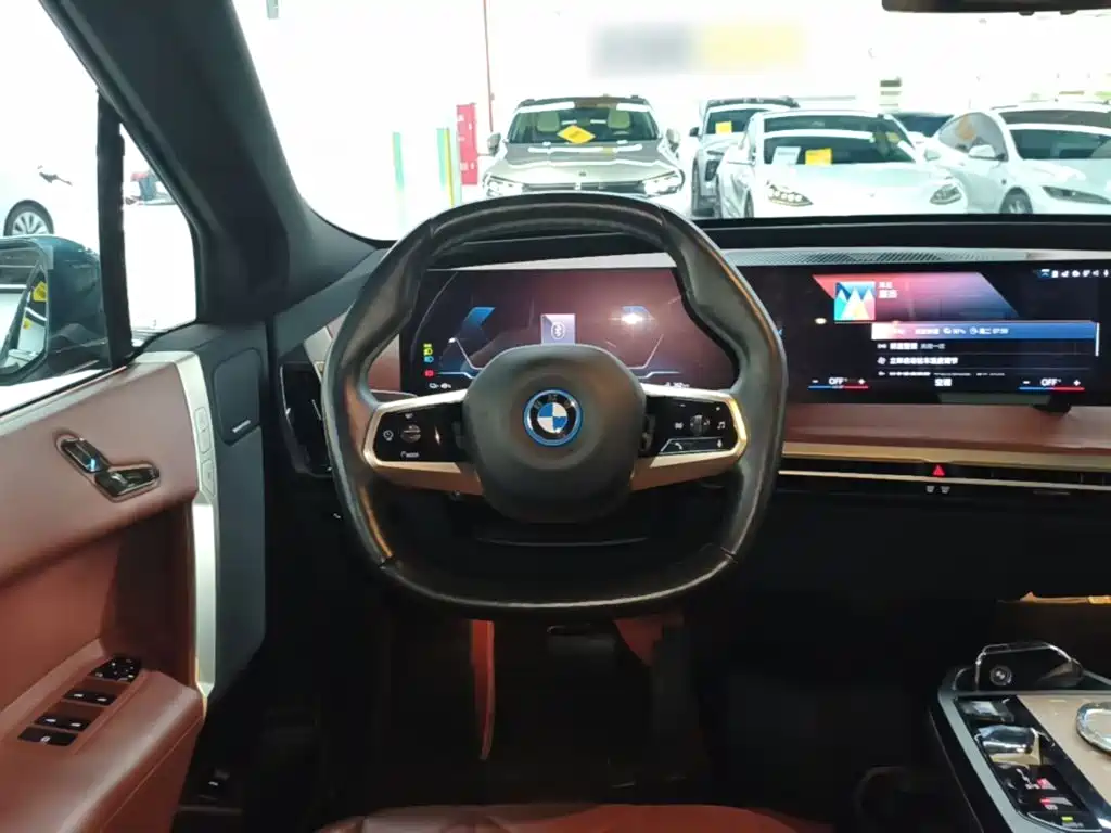 BMW iX 2023 — фото 11