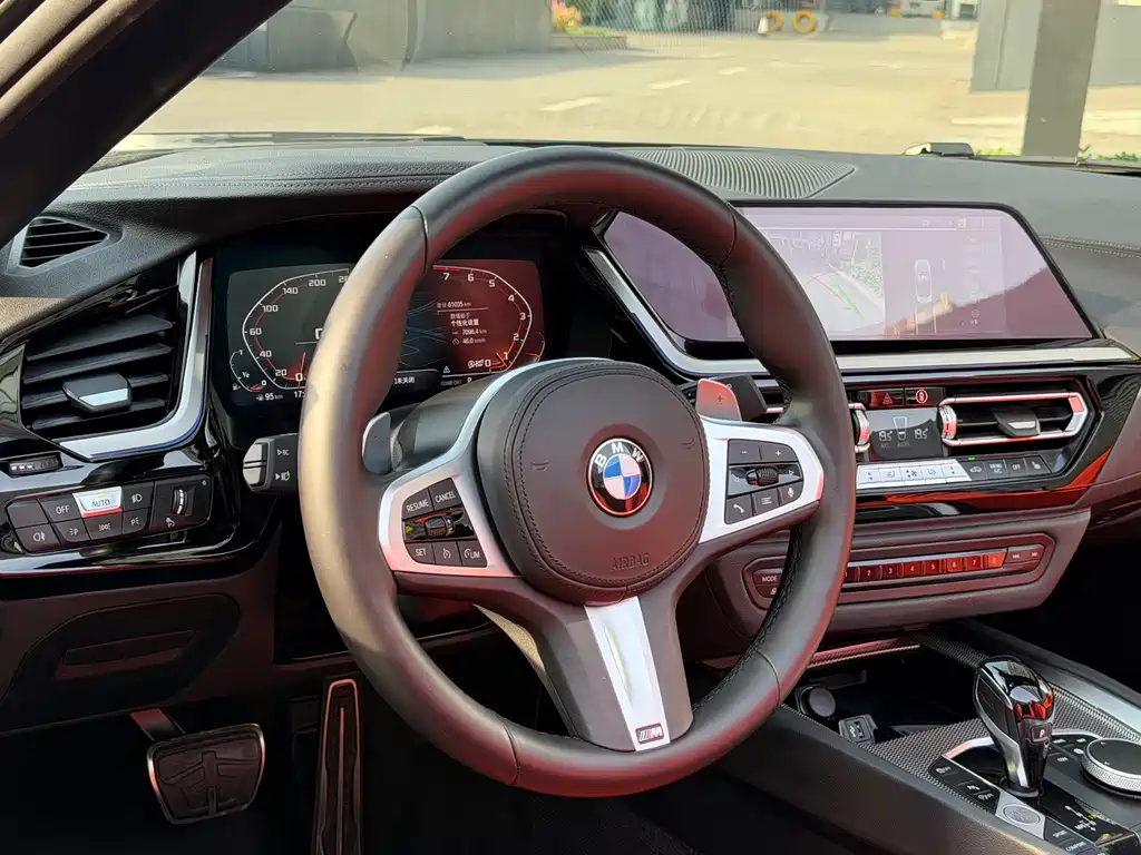 BMW Z4 2022 — фото 11