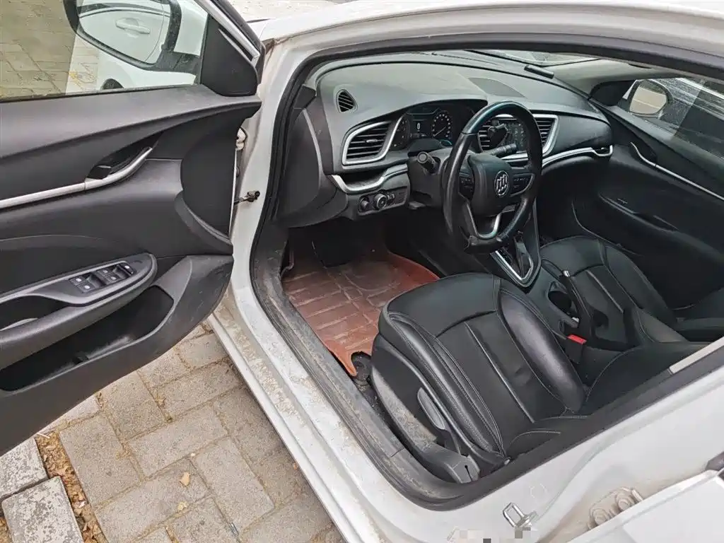 Buick Excelle 2019 — фото 12