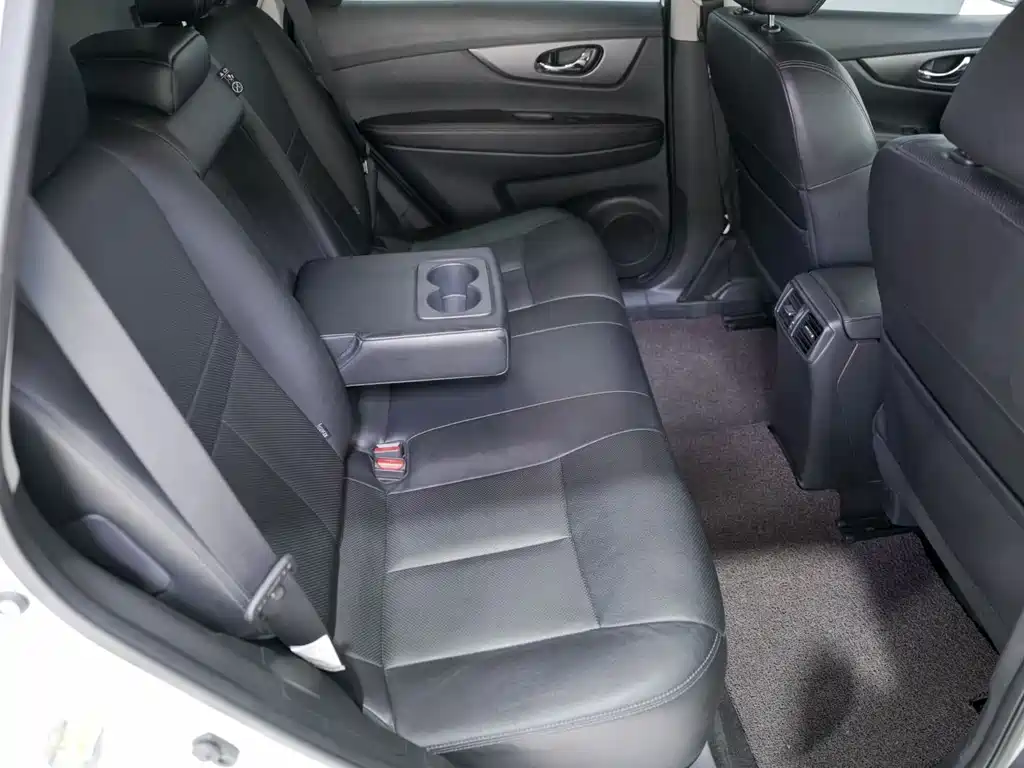 Nissan X-Trail 2015 — фото 14
