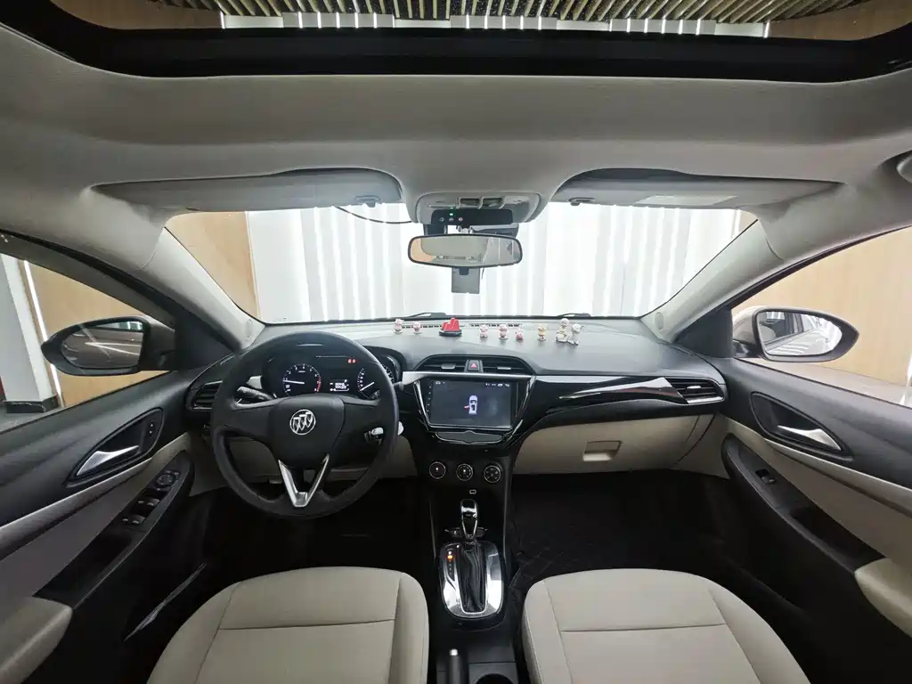 Buick Excelle 2018 — фото 13