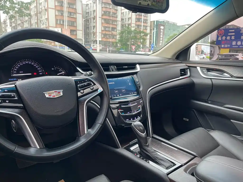 Cadillac XTS 2019 — фото 15