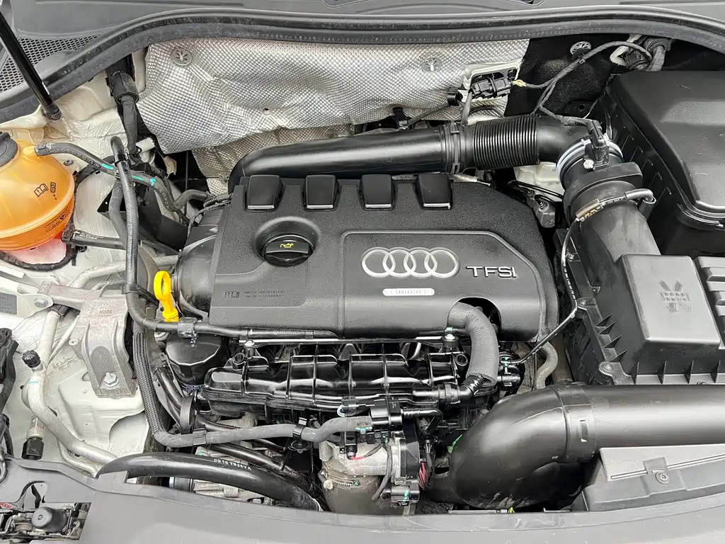 Audi Q3 2015 — фото 26