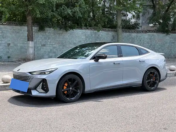 Changan UNI-V 2022