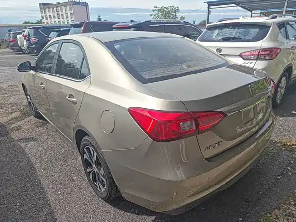 Roewe 360 2017