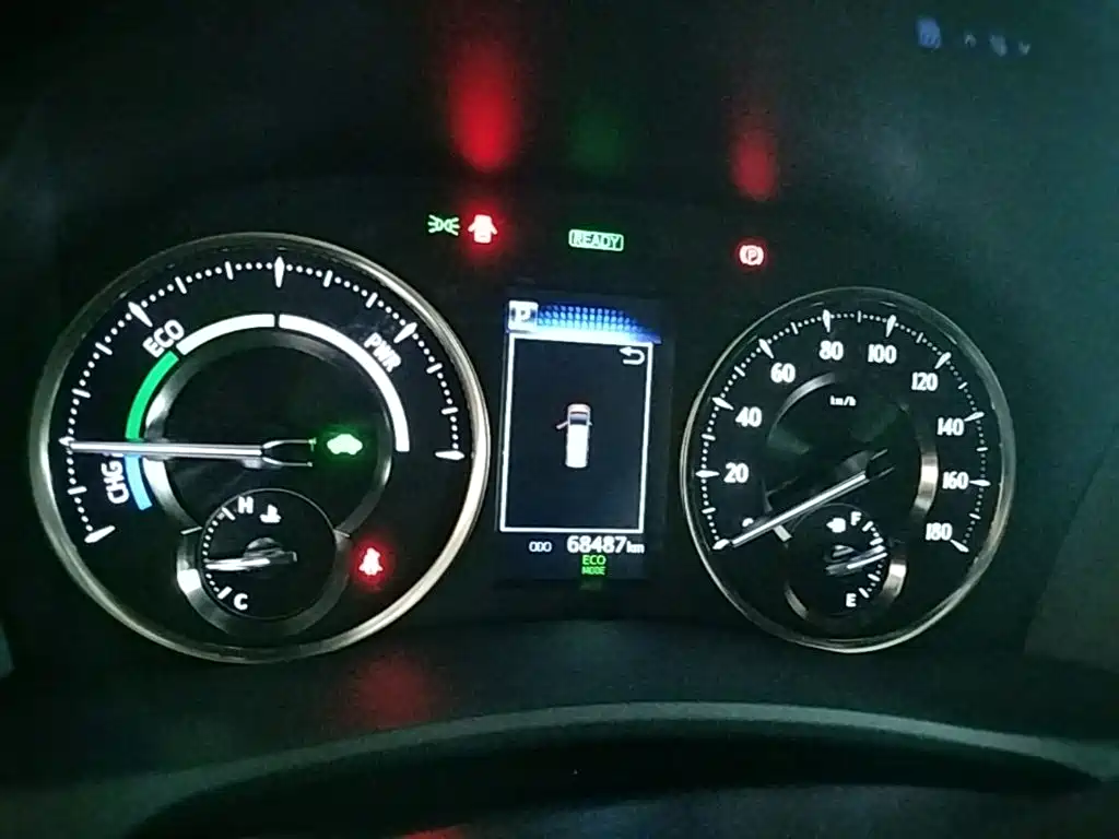 Toyota Alphard 2021 — фото 12