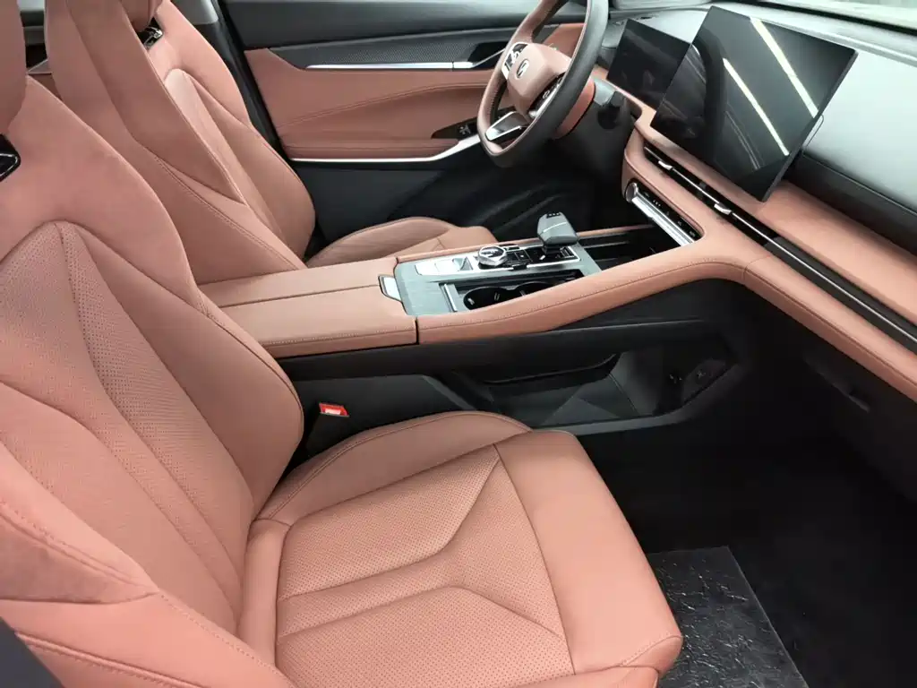 Changan CS75PLUS 2026 — фото 11