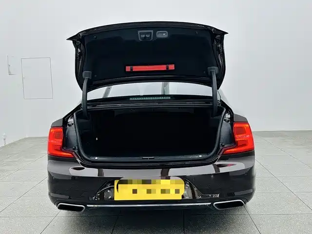 Volvo S90 2020 — фото 15