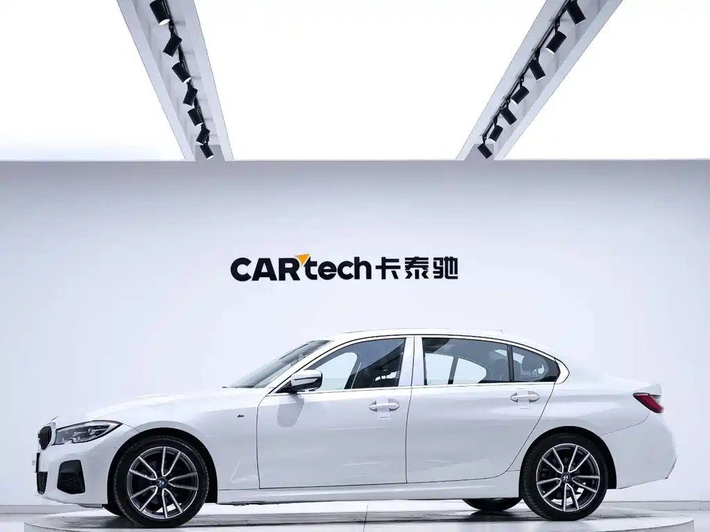 BMW 3 Series 2021