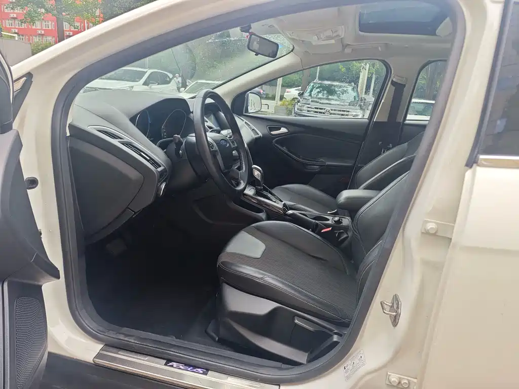Ford Focus 2015