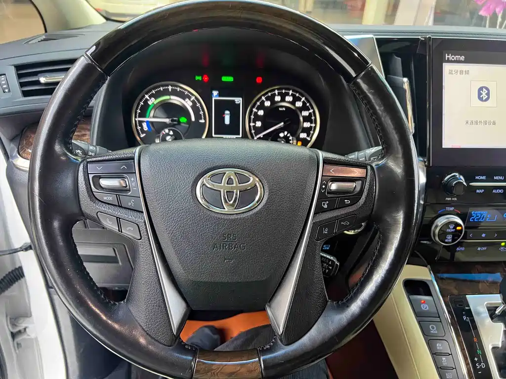Toyota Alphard 2021 — фото 9