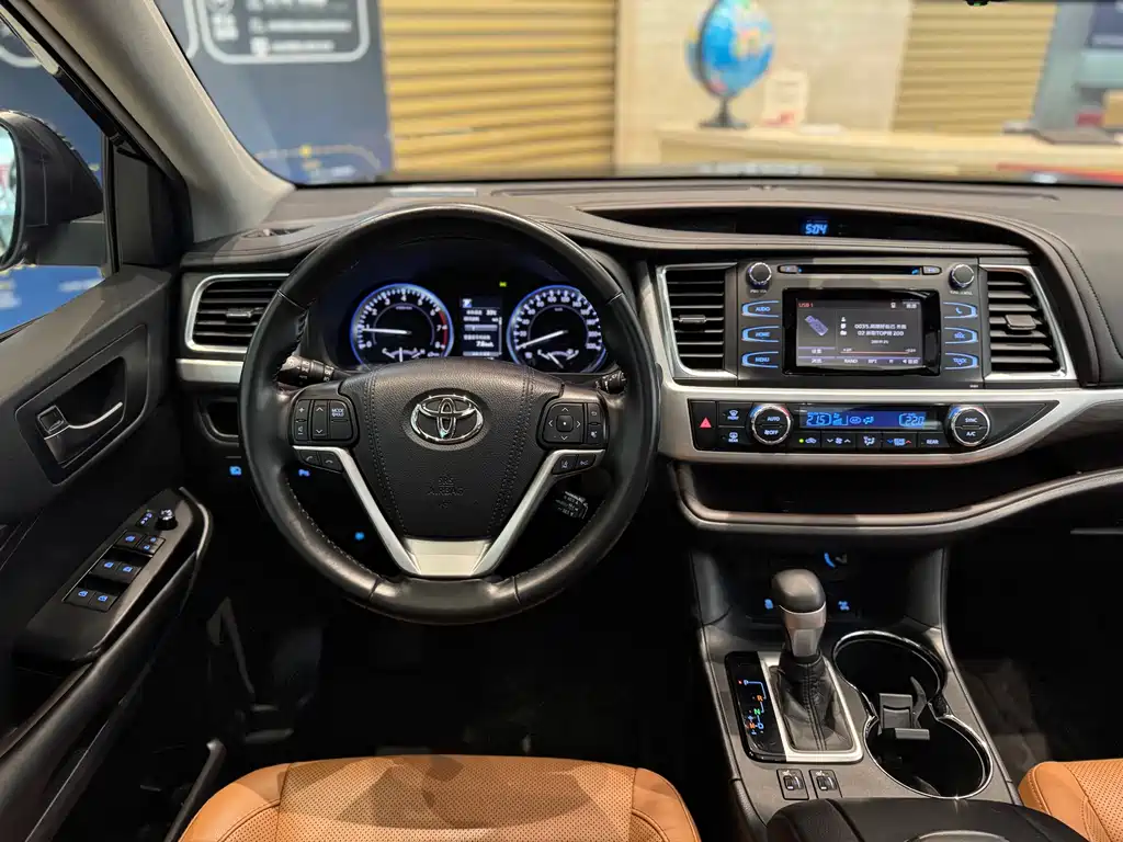 Toyota Highlander 2021 — фото 15