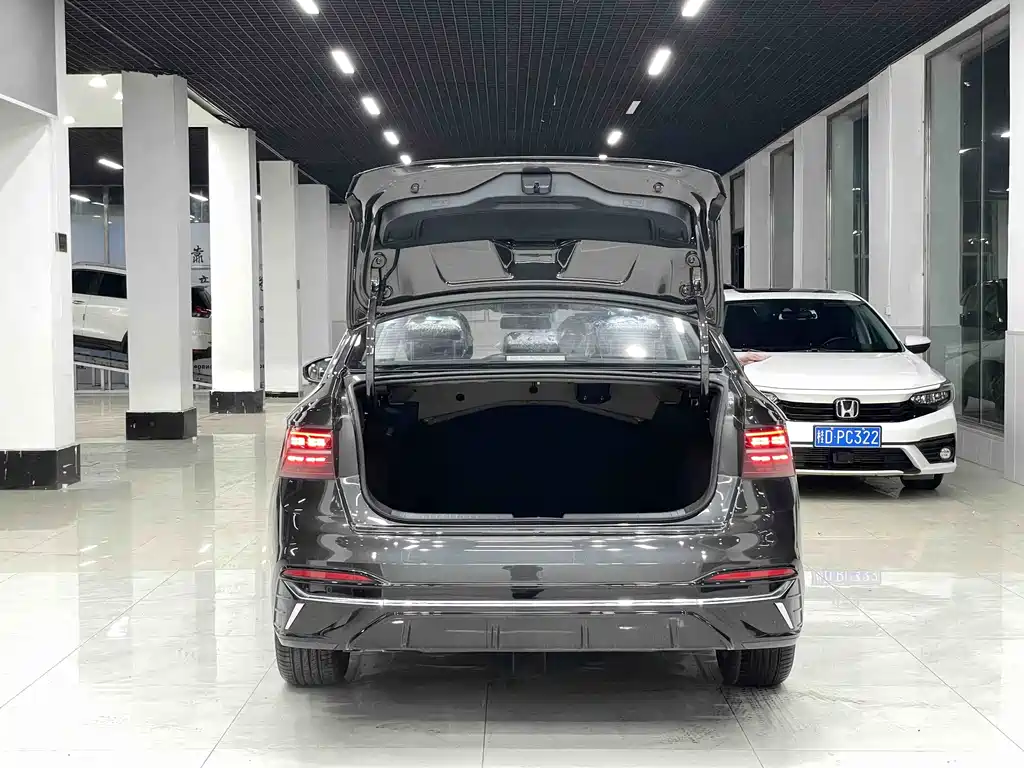 Jetta VA7 2025 — фото 17