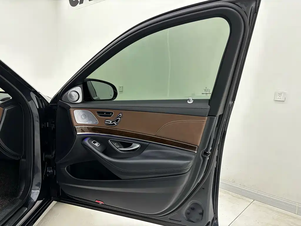 Mercedes-Benz S-Class 2018 — фото 29