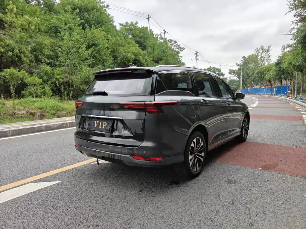 Wuling Victory 2022 — фото 17