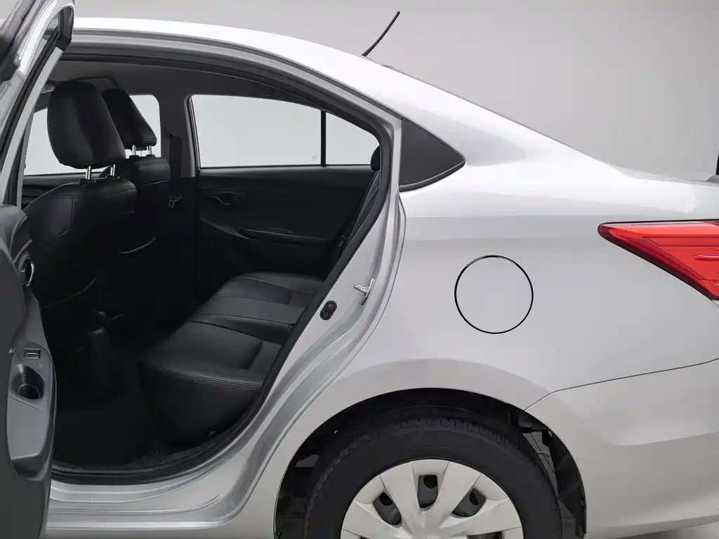 Toyota Vios 2019 — фото 15