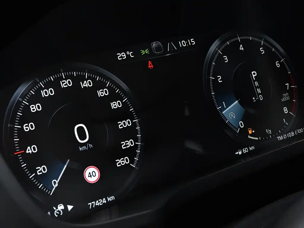 Volvo XC60 2020 — фото 14