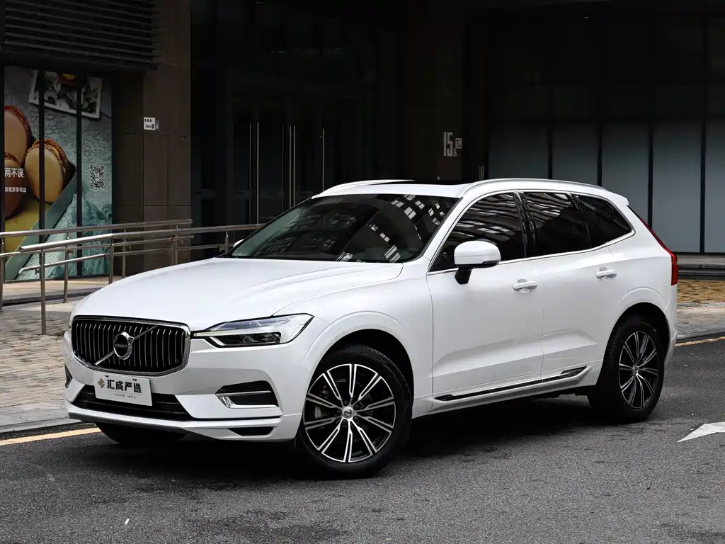 Volvo XC60 2020 — фото 1