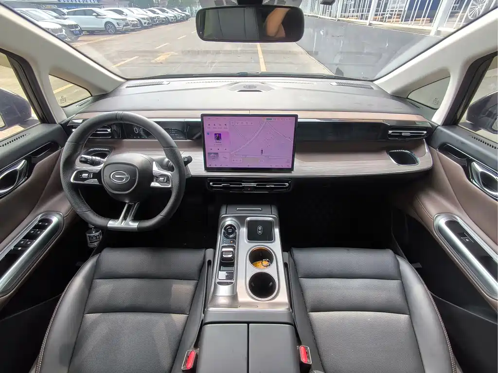 GAC Trumpchi E8 2024 — фото 12