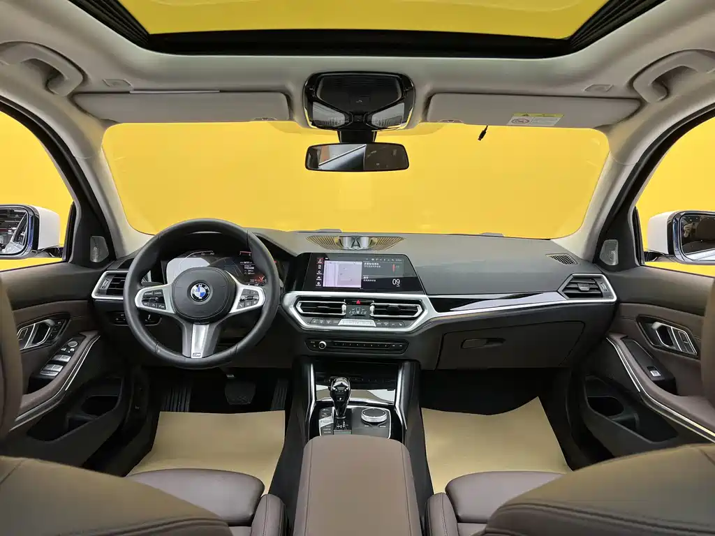 BMW 3 Series 2021 — фото 13