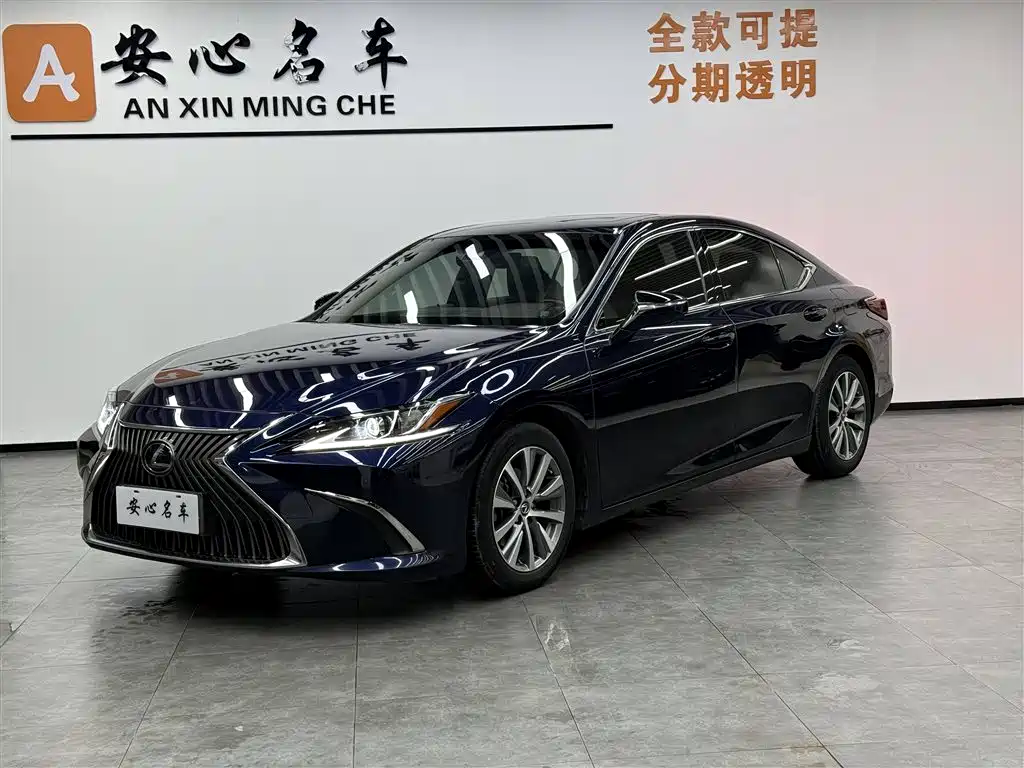 Lexus ES 2020 — фото 1